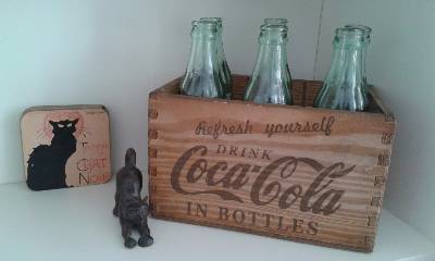 evita y sus cositas: Coca-Cola para todos y algo de... Trapillo, punto de cruz, ...