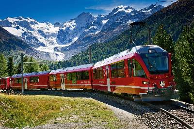 Bernina Expess, el tren panorámico de los Alpes suizos