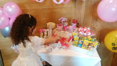 DIY Ideas para preparar una mesa dulce en una comunión |