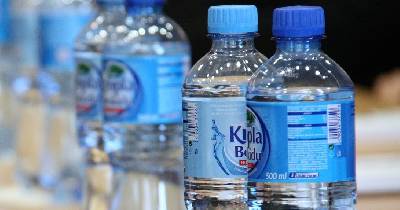 ¿Debemos reutilizar las botellas de agua?