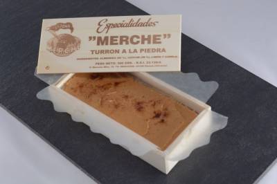 Delicioso Turrón a la Piedra de Turrones Merche – Productos Alicantinos