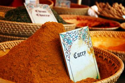 Pollo al curry: un poco de receta y un poco de historia.
