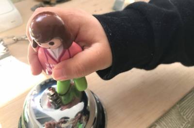 Tablero de aprendizaje para bebés y niños DIY
