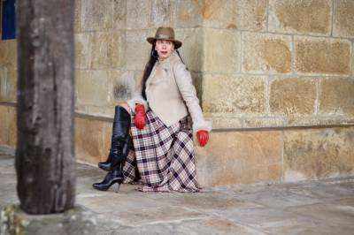 Tartán, un estilismo con estampado tartán como protagonista
