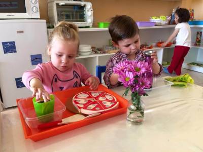 Claves para entender al niño antes de aplicar Montessori en casa