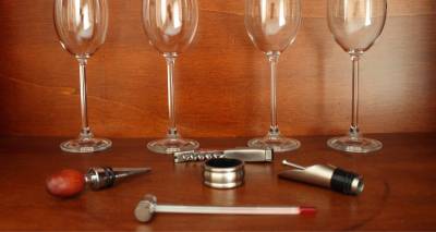 Guía de accesorios para el vino: en casa ¡como en un restaurante!