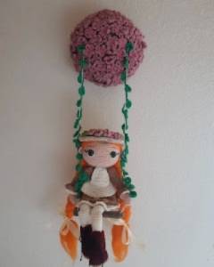 Anne en Columpio Amigudolls