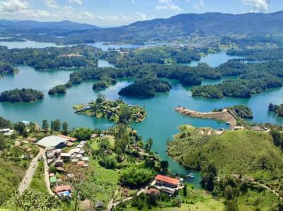 Guía para viajar a Guatapé con poco dinero