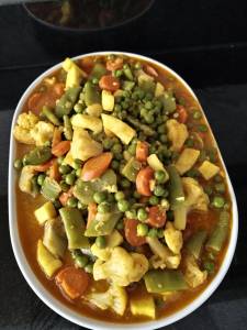 menestra de verduras con calamares