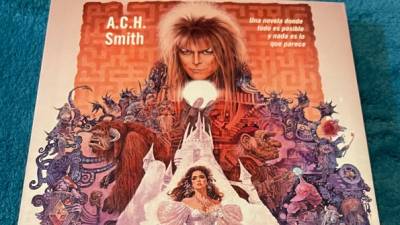 Dentro del Laberinto, una reedición del libro necesaria por Nocturna Ediciones