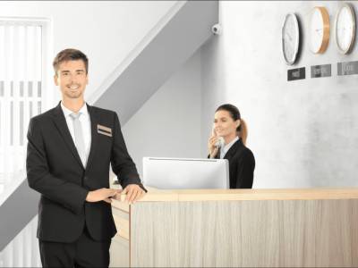 ¿Qué elementos deben incluir las páginas web para Hoteles?