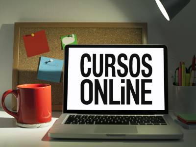 Comparte conocimiento sin ronteras y da vida a tus Cursos; Crea un Página Web de Cursos Online