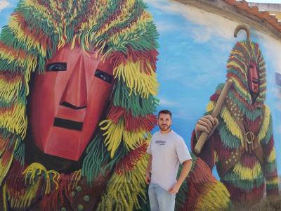 Qué ver en Podence: guía para viajar al pueblo de los Caretos • planDviajero