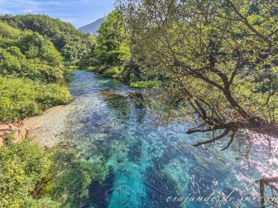 Visitar el Blue Eye en Albania: qué hacer y cómo llegar