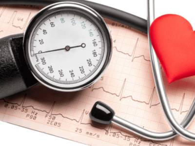 Cómo bajar la tensión arterial de forma natural | Guía práctica