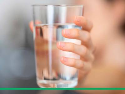 Agua Potable Preparada: Qué es, cómo se elabora y diferencias con el agua mineral