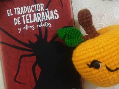 Reseña de Libro: El Traductor de Telarañas y Otros Relatos de Alan Chaya | Manzanita Lectora