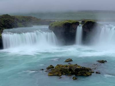 Un viaje por las cascadas más bellas de Islandia