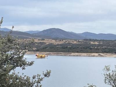La avioneta que lucha contra el fuego