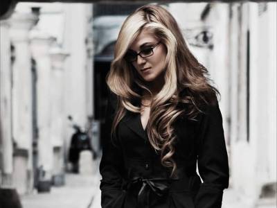 Melody Gardot. “Your Heart Is As Black As Night”