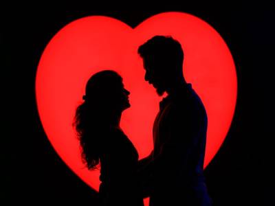 Senryus de amor encadenados