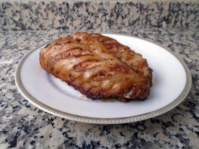 Alas de pavo adobadas al horno