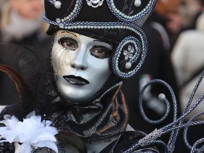 El baile de máscaras