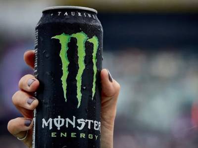 Monster en las aulas: energía instantánea, consecuencias reales