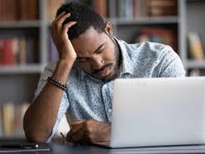 ¿Por qué estamos siempre cansados? Las causas del agotamiento físico y mental en la sociedad actual