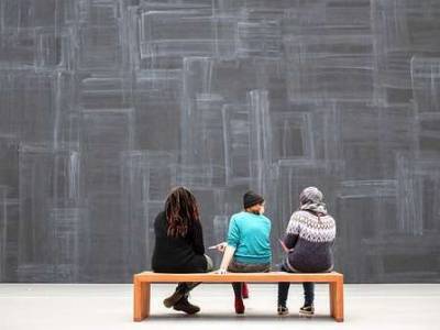 Los nacidos en 2008 ya pueden pedir el Bono Cultural Joven 2026 | Mujer y MADRE hoy