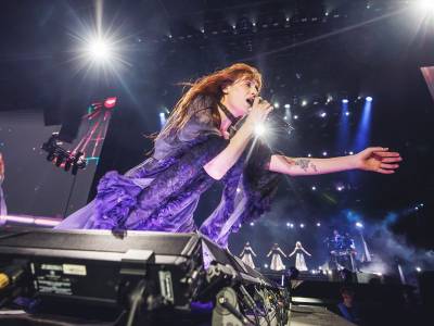 Florence + The Machine emociona en una segunda jornada de Mad Cool marcada por Jennie, Lorde y los problemas…