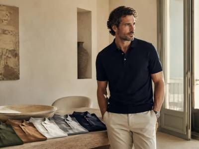 5 colores de polo para hombre que combinan con todo