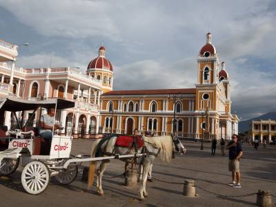 10 Reasons Why You Should Take a Guided City Tour of Granada