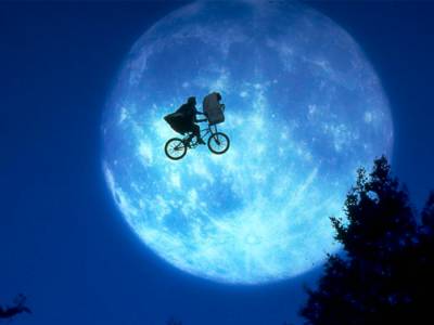 E.T. El extraterrestre | Crítica del clásico de Steven Spielberg | Verano de Blockbustrers