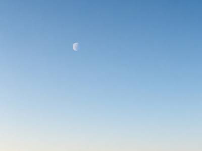 ¿Cuándo sale la luna?