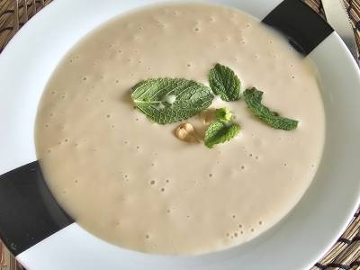 Crema fría de alubias blancas: fresca, fácil y muy saludable