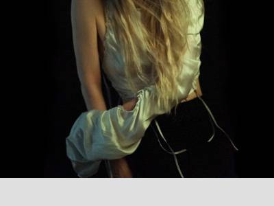 Anyx presenta strange times - munduky
