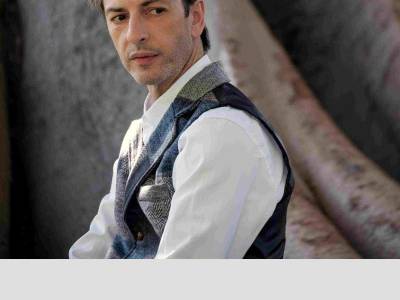 Manuel de la luz prepara la llegada de 'de raíz', su nuevo álbum, con la mirada puesta en la bienal de…