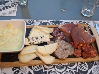 Aligot: qué es, dónde comerlo y por qué tienes que probar este plato típico de Francia