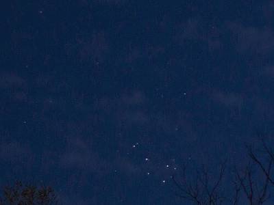 ¿Por qué las estrellas parpadean y los planetas parecen no hacerlo?